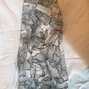 Evan Picone below knee skirt